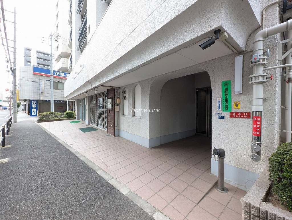 高島平グロリアハイツ　エントランス前